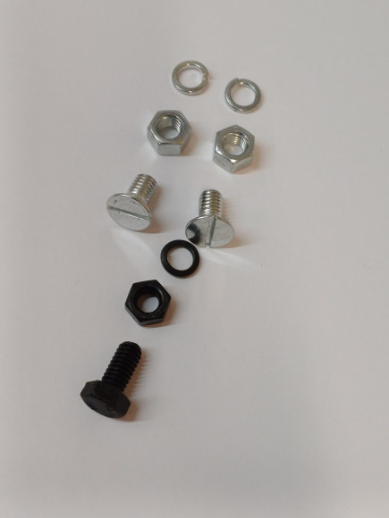 KIT VIS DE FIXATION ARCEAU ARRIERE